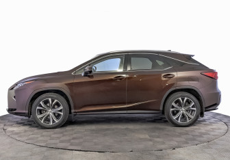 Подержанный автомобиль Lexus RX 2017 года (8 фото)