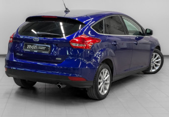 Подержанный автомобиль Ford Focus Hatchback 2017 года (5 фото)