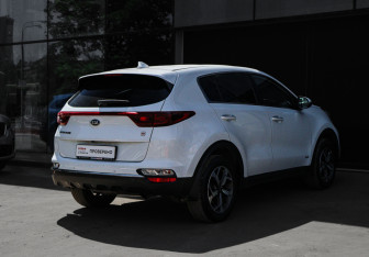 Подержанный автомобиль Kia Sportage 2020 года (4 фото)