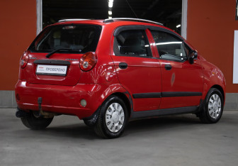Подержанный автомобиль Chevrolet Spark 2007 года (5 фото)