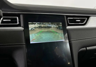 Подержанный автомобиль JAC J7 2023 года (8 фото)