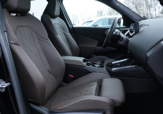 Подержанный автомобиль BMW X3 2025 года (14 фото)