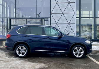 Подержанный автомобиль BMW X5 2017 года (4 фото)