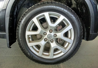 Подержанный автомобиль Nissan X-Trail 2011 года (19 фото)