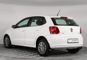Подержанный автомобиль Volkswagen Polo Hatchback 2012 года (4 фото)