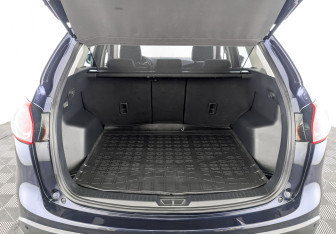 Подержанный автомобиль Mazda CX-5 2013 года (10 фото)