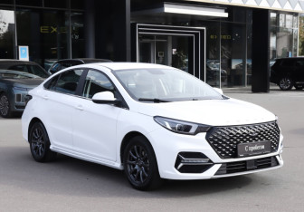 Подержанный автомобиль Omoda S5 2024 года (3 фото)