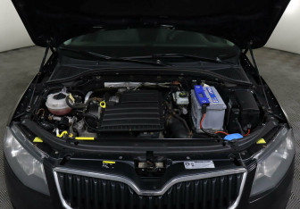 Подержанный автомобиль Skoda Octavia Liftback 2015 года (6 фото)