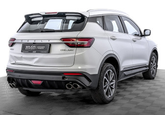 Подержанный автомобиль Geely Coolray 2022 года (5 фото)