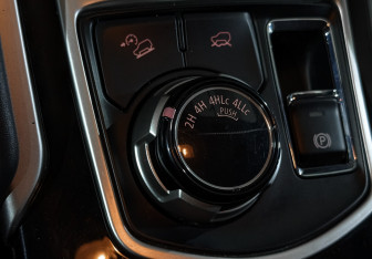 Подержанный автомобиль Mitsubishi Pajero Sport 2018 года (27 фото)