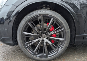 Новый Audi Q8 2025 (7 фото)