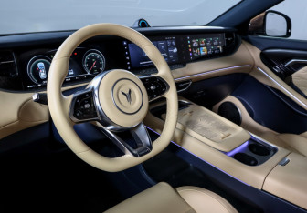 Подержанный автомобиль Voyah Free 2023 года (14 фото)