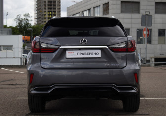 Подержанный автомобиль Lexus RX 2016 года (6 фото)