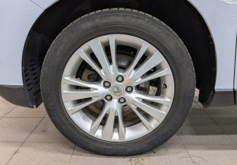 Подержанный автомобиль Lexus RX 2012 года (12 фото)