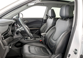 Подержанный автомобиль Москвич 3е 2023 года (20 фото)