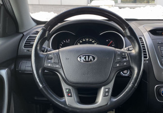 Подержанный автомобиль Kia Sorento 2019 года (21 фото)