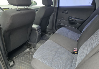 Подержанный автомобиль Kia Ceed Wagon 2008 года (10 фото)