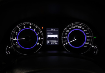 Подержанный автомобиль Infiniti QX70 2017 года (16 фото)