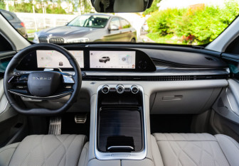 Новый Exeed RX 2025 (11 фото)