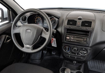 Подержанный автомобиль LADA (ВАЗ) Granta Sedan 2023 года (27 фото)
