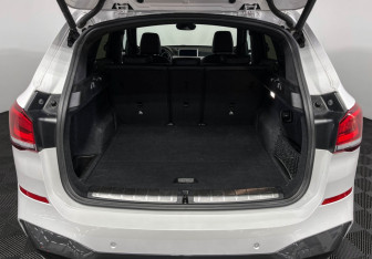 Подержанный автомобиль BMW X1 2021 года (9 фото)