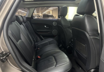 Подержанный автомобиль Land Rover Range Rover Evoque 2017 года (11 фото)