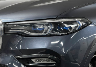 Подержанный автомобиль BMW X7 2020 года (8 фото)