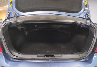 Подержанный автомобиль Ford Focus Sedan 2007 года (12 фото)