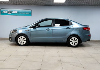 Подержанный автомобиль Kia Rio Sedan 2015 года (8 фото)