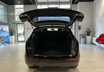 Подержанный автомобиль Audi Q5 2011 года (6 фото)