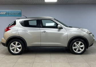 Подержанный автомобиль Nissan Juke 2012 года (4 фото)