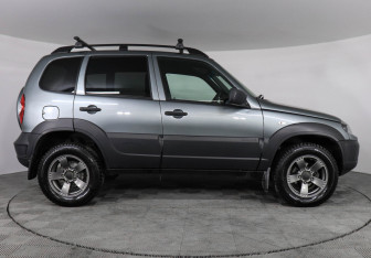 Подержанный автомобиль Chevrolet Niva 2020 года (4 фото)