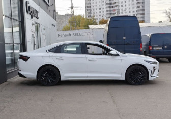 Новый Geely Preface 2024 (4 фото)