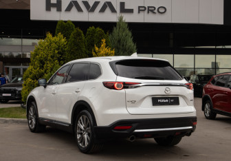 Подержанный автомобиль Mazda CX-9 2021 года (5 фото)
