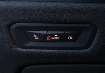 Подержанный автомобиль BMW X5 2023 года (27 фото)