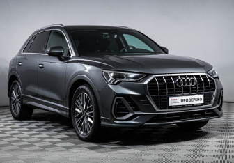 Подержанный автомобиль Audi Q3 2021 года (3 фото)