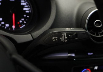 Подержанный автомобиль Audi A3 Sedan 2018 года (13 фото)