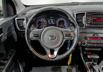 Подержанный автомобиль Kia Sportage 2017 года (22 фото)