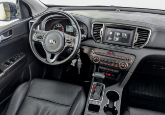 Подержанный автомобиль Kia Sportage 2018 года (30 фото)
