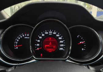 Подержанный автомобиль Kia Ceed Wagon 2013 года (12 фото)