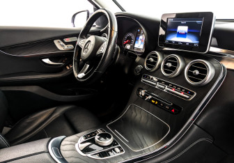 Подержанный автомобиль Mercedes-Benz GLC Coupe 2019 года (29 фото)