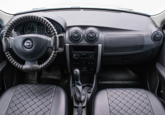 Подержанный автомобиль Nissan Almera Sedan 2018 года (13 фото)