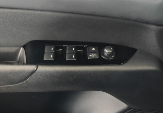 Подержанный автомобиль Mazda CX-5 2018 года (16 фото)