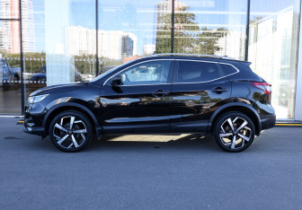 Подержанный автомобиль Nissan Qashqai 2020 года (8 фото)