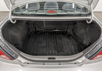 Подержанный автомобиль Kia Spectra Sedan 2007 года (9 фото)