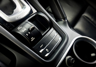 Подержанный автомобиль Porsche Cayenne 2017 года (28 фото)