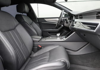 Подержанный автомобиль Audi A7 2021 года (10 фото)