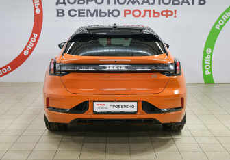 Подержанный автомобиль Zeekr 001 2023 года (5 фото)