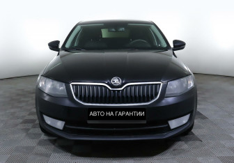 Подержанный автомобиль Skoda Octavia Liftback 2015 года (2 фото)