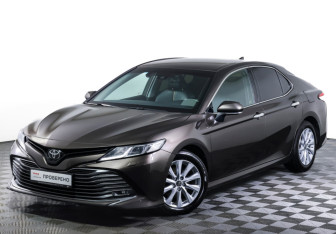 Подержанный автомобиль Toyota Camry Sedan 2020 года (21 фото)